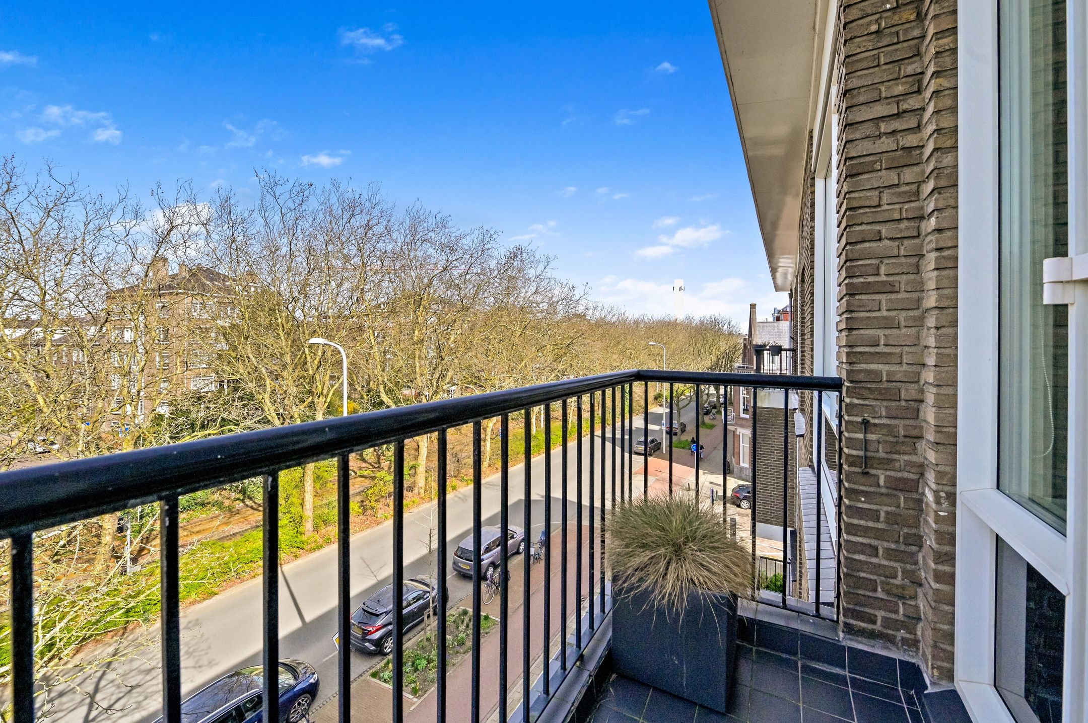 Spacious Double Upper House with 5 Bedrooms in Popular Bezuidenhout — 15