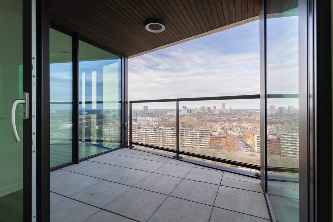 Photo 2 of Vincent van den Heuvellaan 311