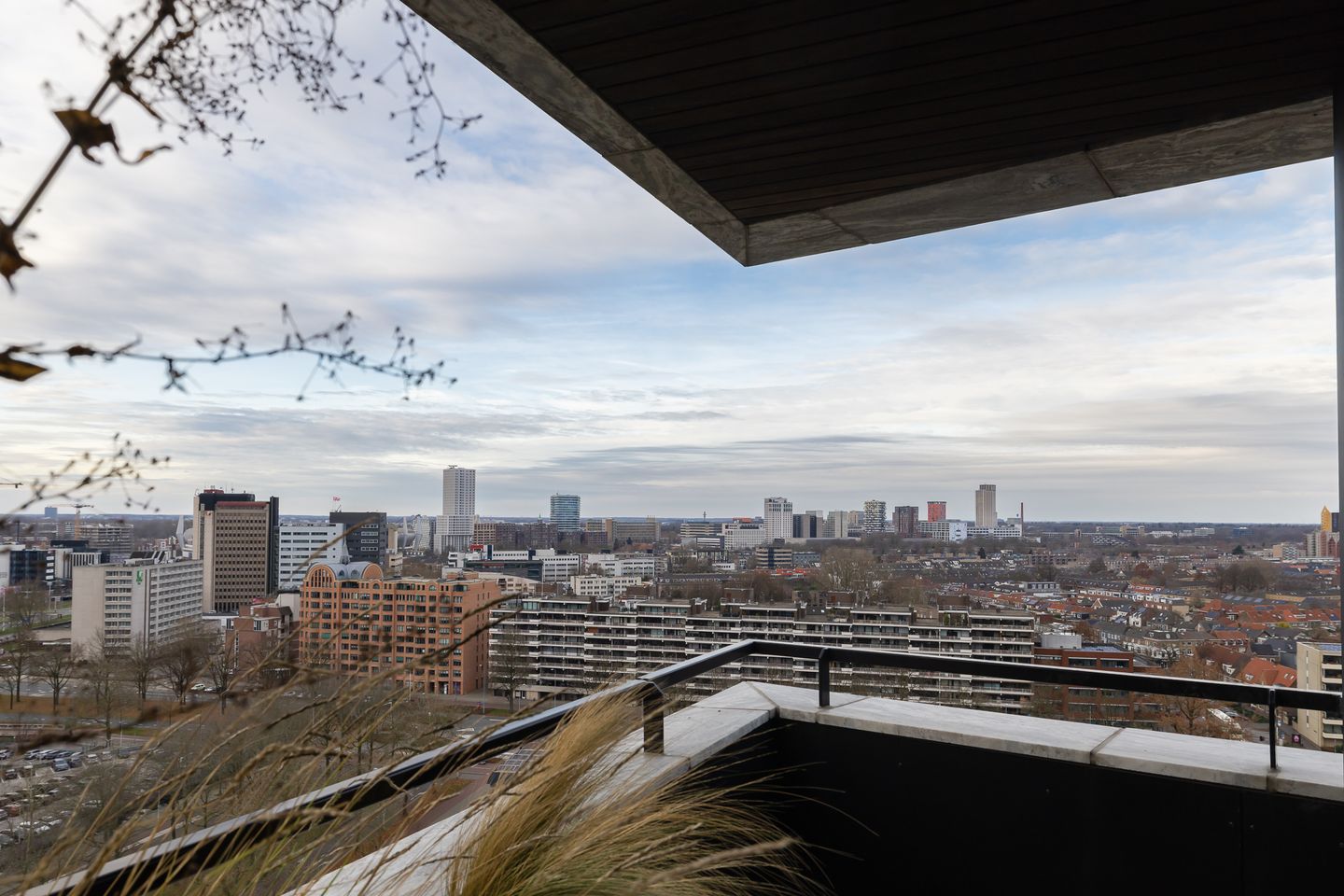 Photo 4 of Vincent van den Heuvellaan 311