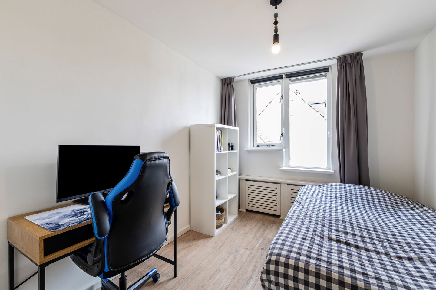 Spacious Family Home with Sunny South-Facing Garden in Child-Friendly Julianadorp — 19