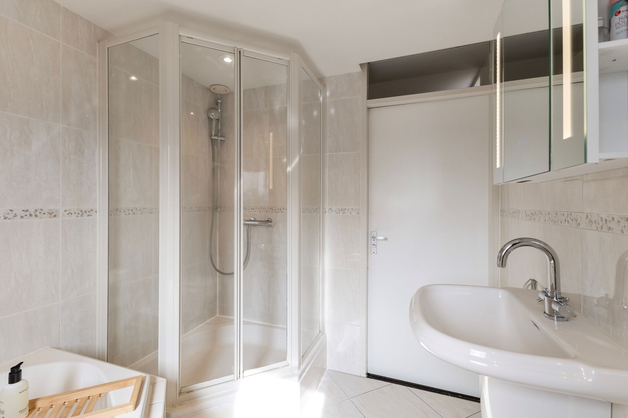 Spacious Family Home with Sunny South-Facing Garden in Child-Friendly Julianadorp — 21