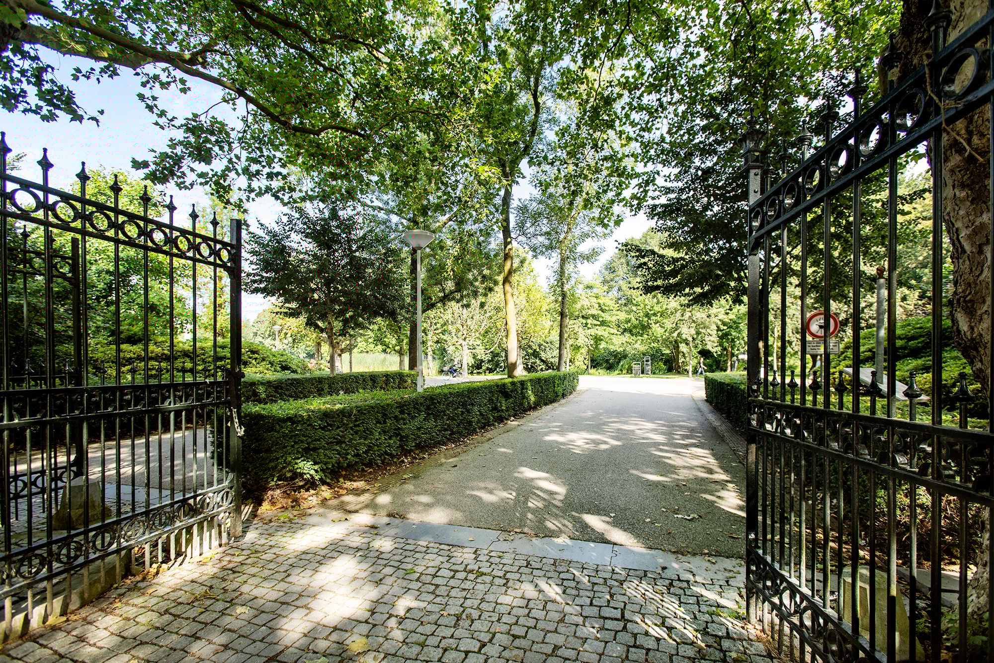 Foto 27 van Valeriusstraat 240-2