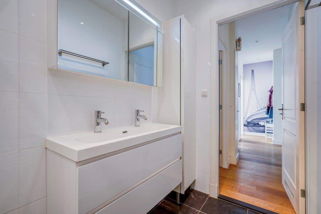 Spacious move-in ready apartment with free view in peaceful Bohemen — 32