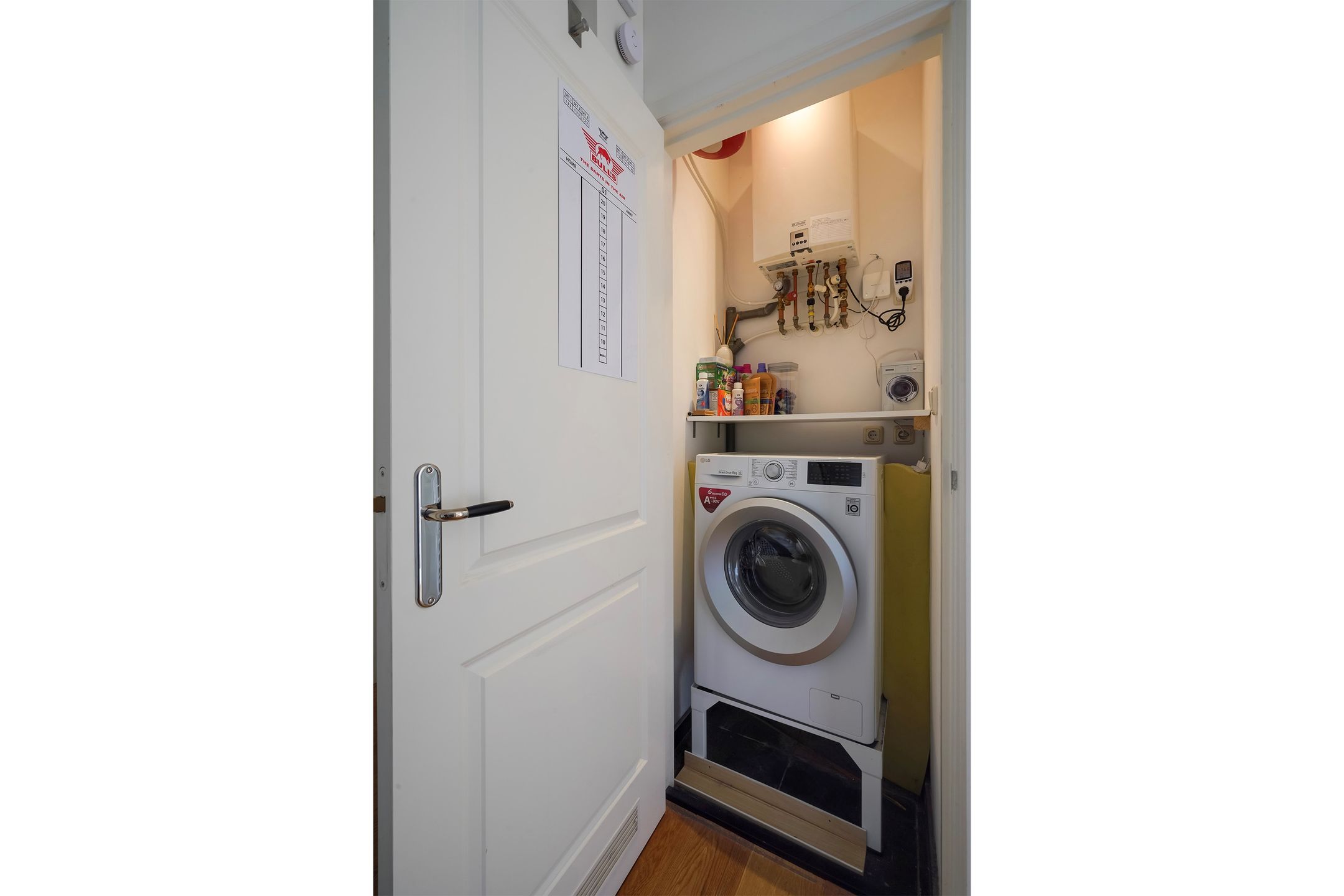 Spacious move-in ready apartment with free view in peaceful Bohemen — 45
