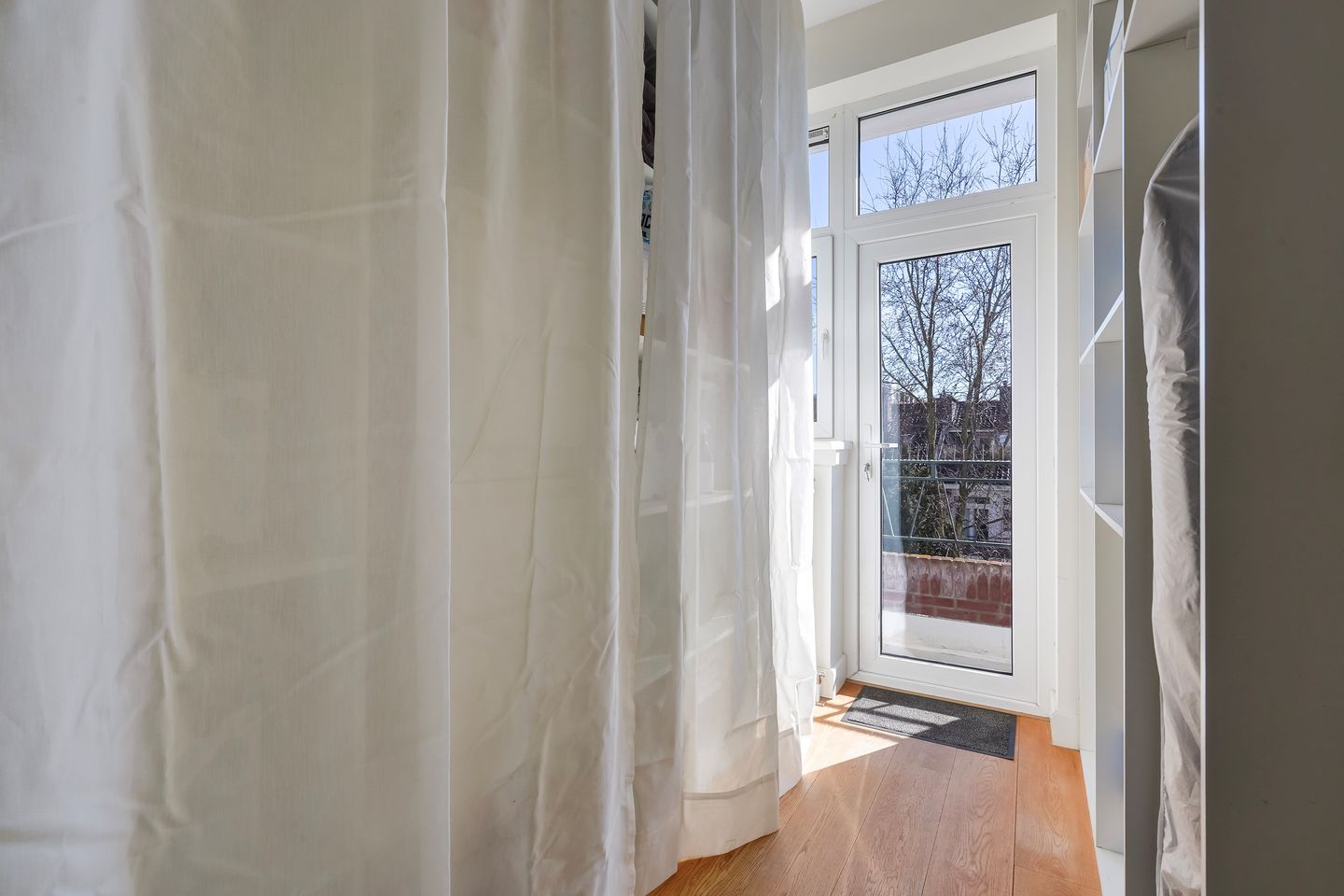Spacious move-in ready apartment with free view in peaceful Bohemen — 34