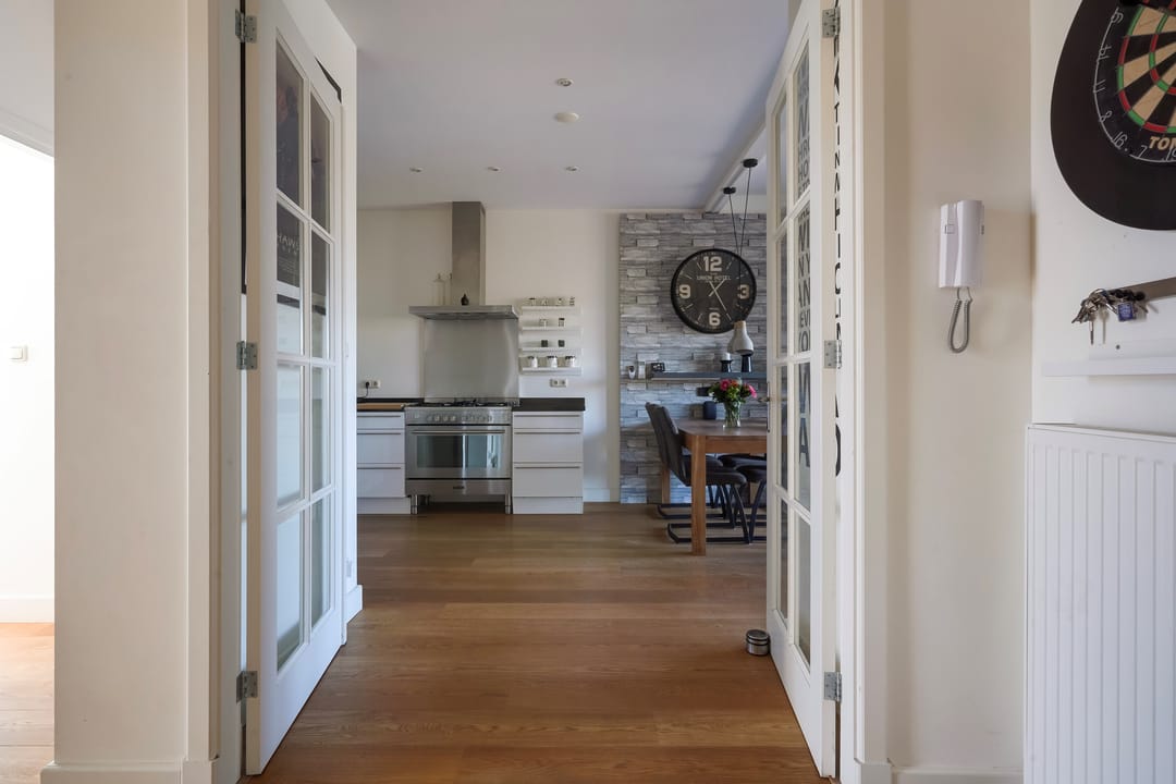 Spacious move-in ready apartment with free view in peaceful Bohemen — 17