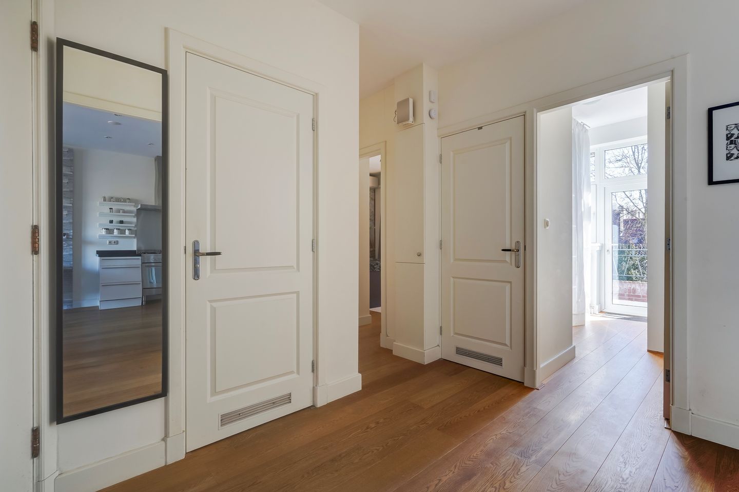 Spacious move-in ready apartment with free view in peaceful Bohemen — 14