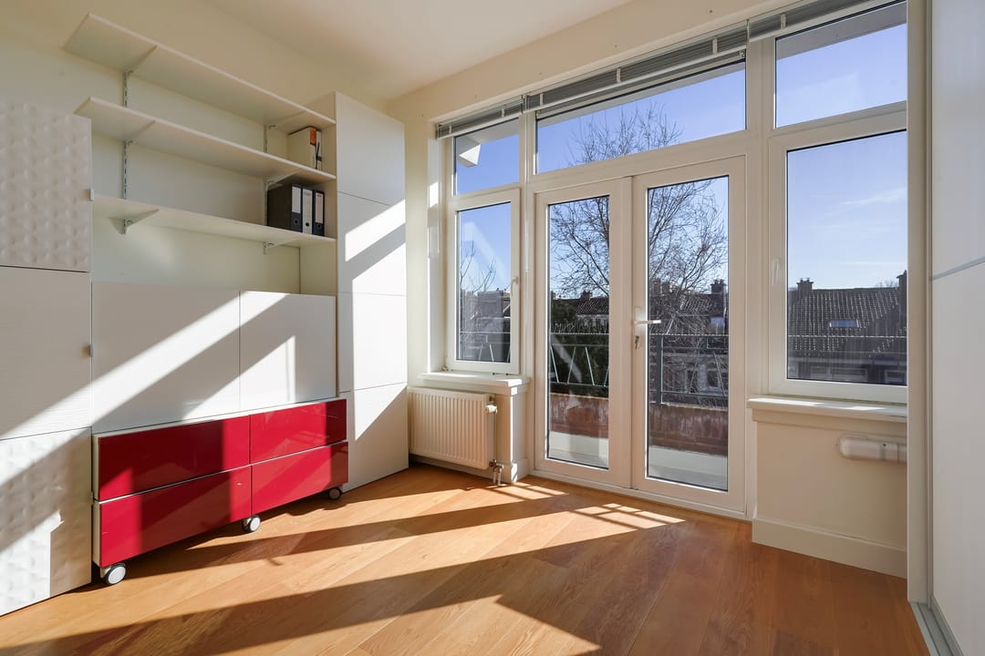Spacious move-in ready apartment with free view in peaceful Bohemen — 41