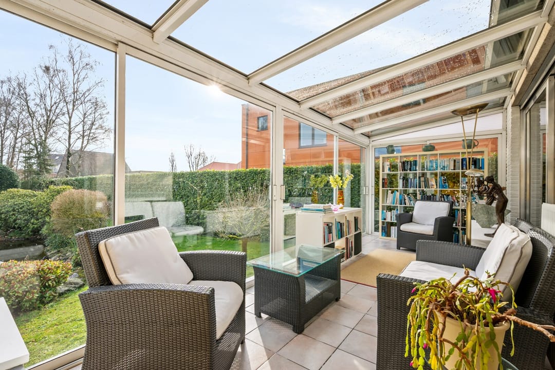 Well-maintained split-level home with charming garden in Arendonk — 16