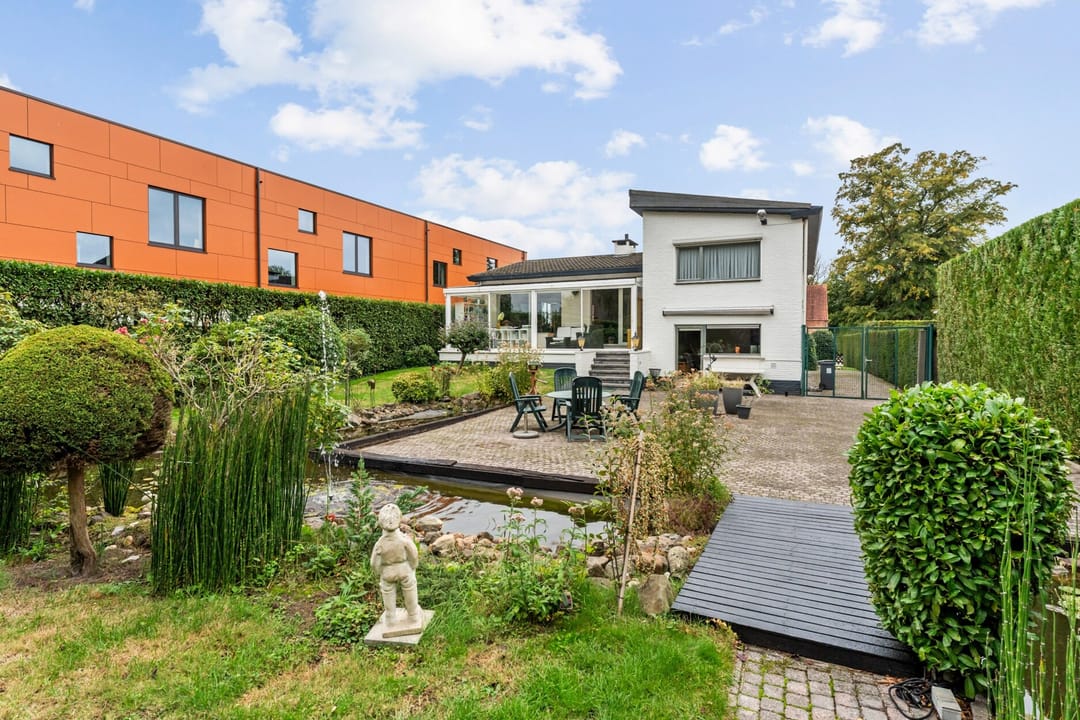 Well-maintained split-level home with charming garden in Arendonk — 30