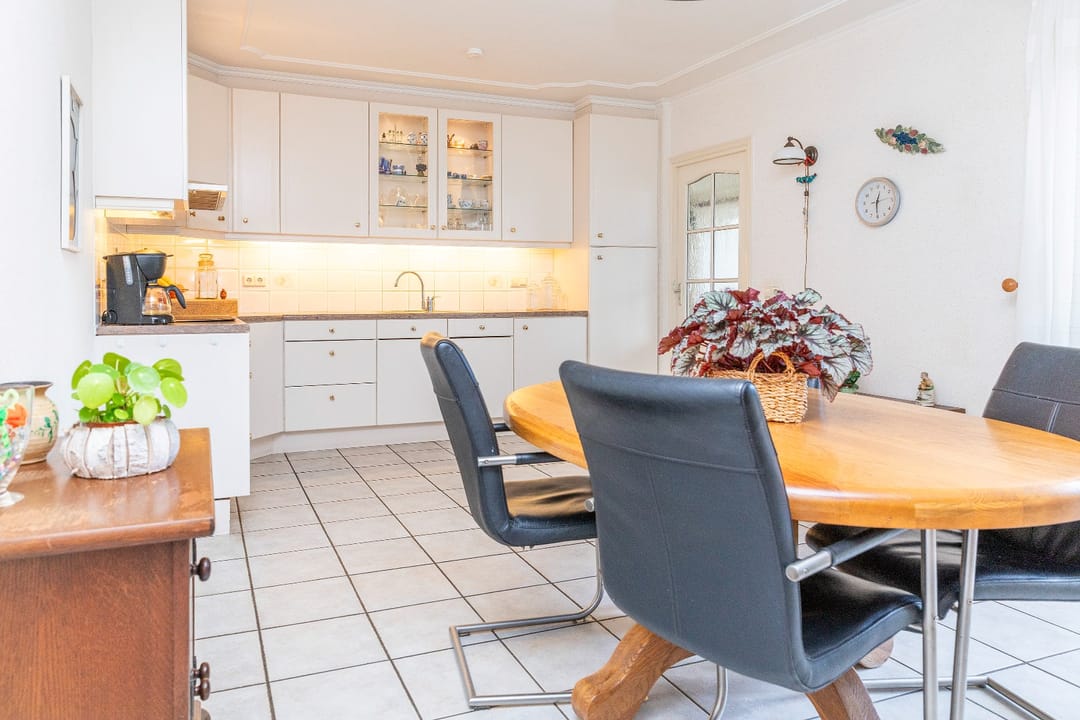 Photo 73 of Voorstraat 58