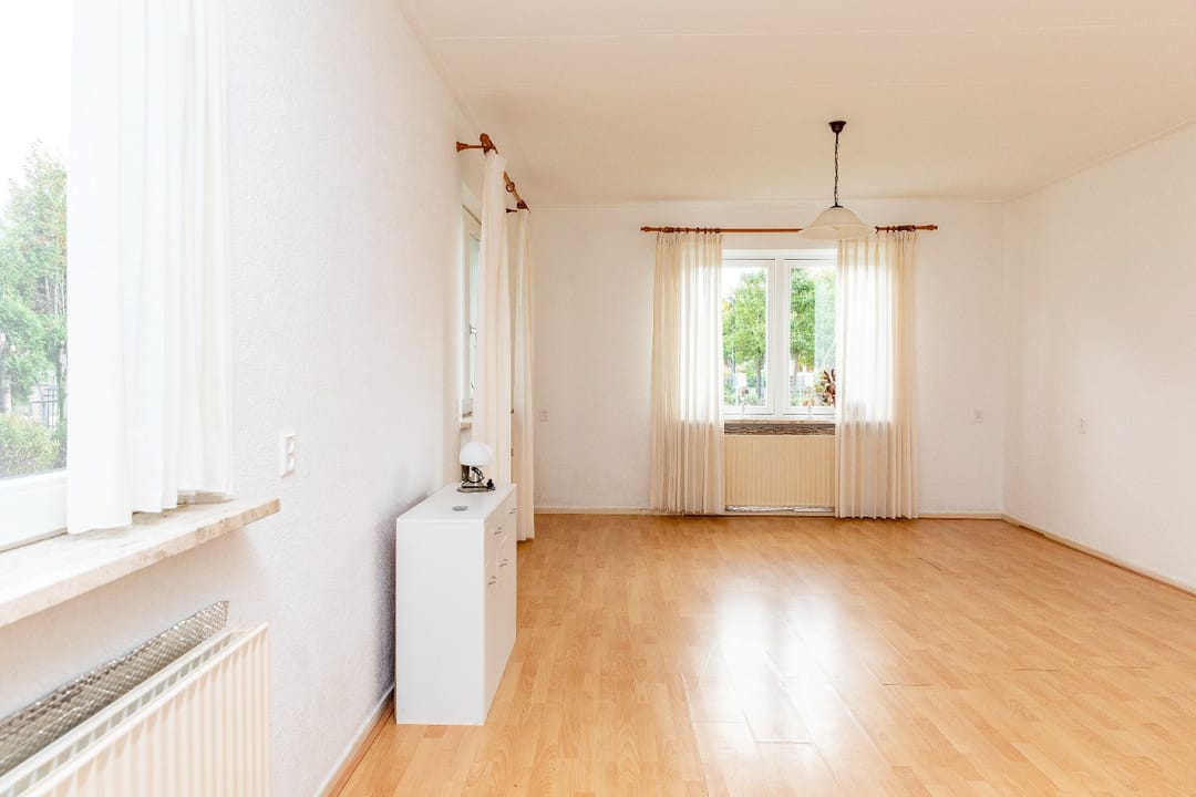 Photo 86 of Voorstraat 58