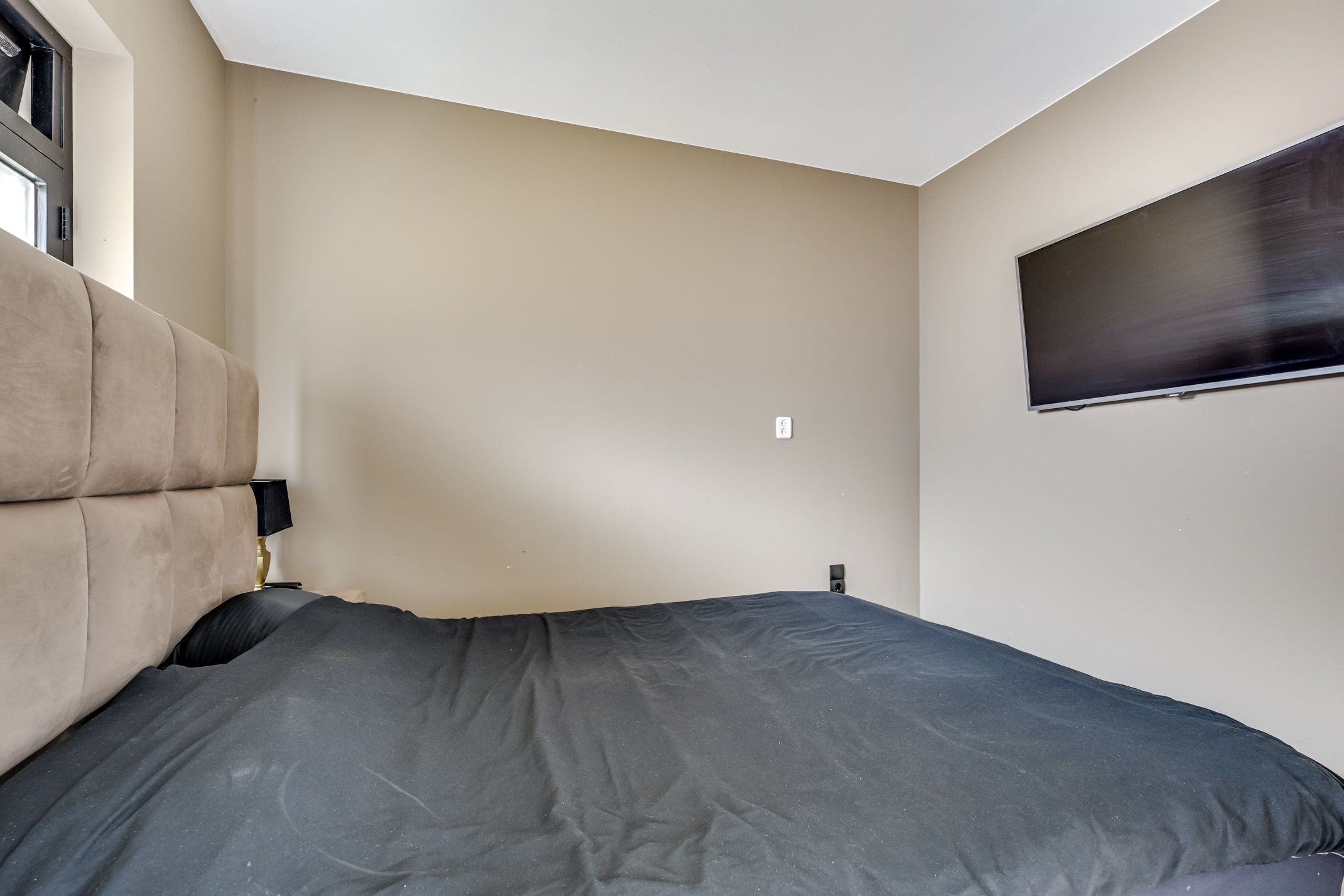 Stylish ground-floor apartment with private garden near Maarssen station — 15