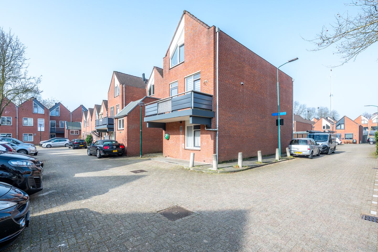 Stylish ground-floor apartment with private garden near Maarssen station — 34