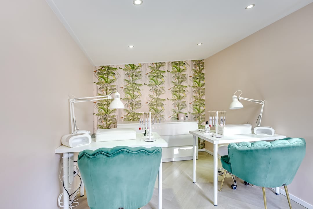 Stylish ground-floor apartment with private garden near Maarssen station — 26
