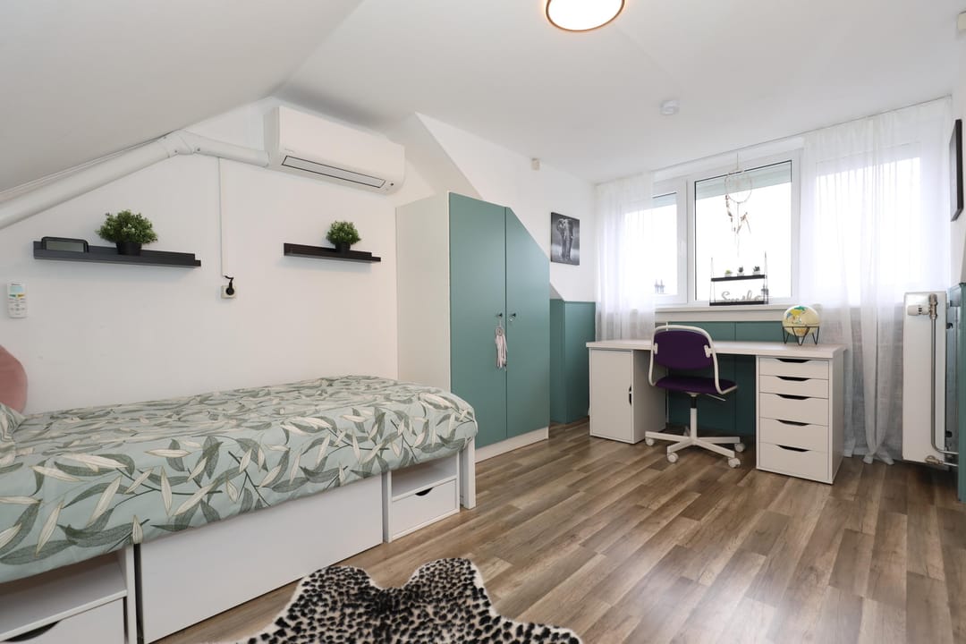 Foto 16 van Hendrik van Veldekestraat 15