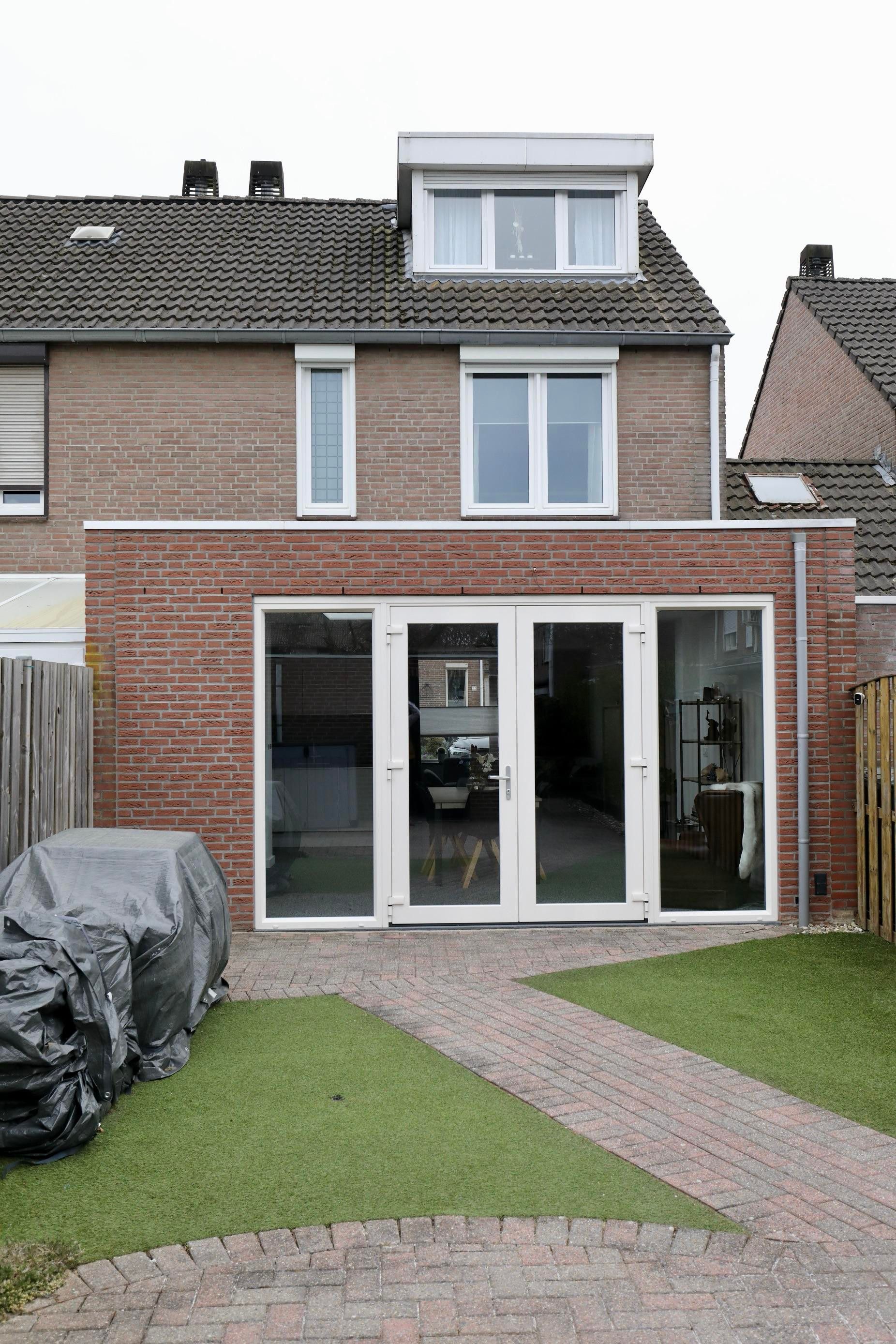 Foto 21 van Hendrik van Veldekestraat 15