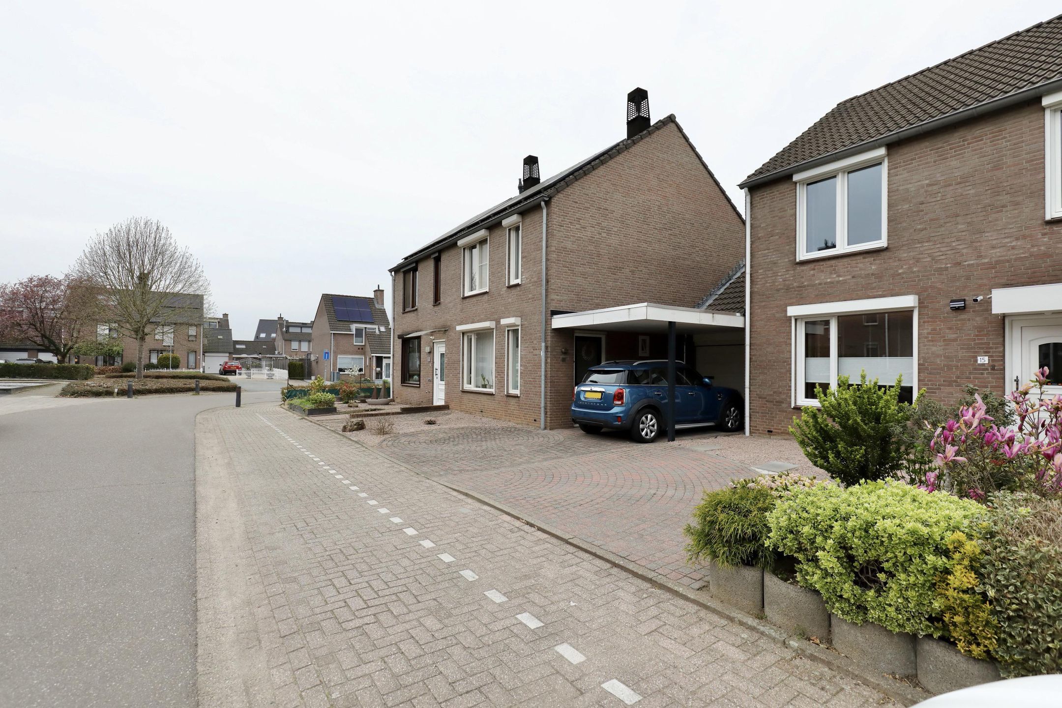 Foto 18 van Hendrik van Veldekestraat 15