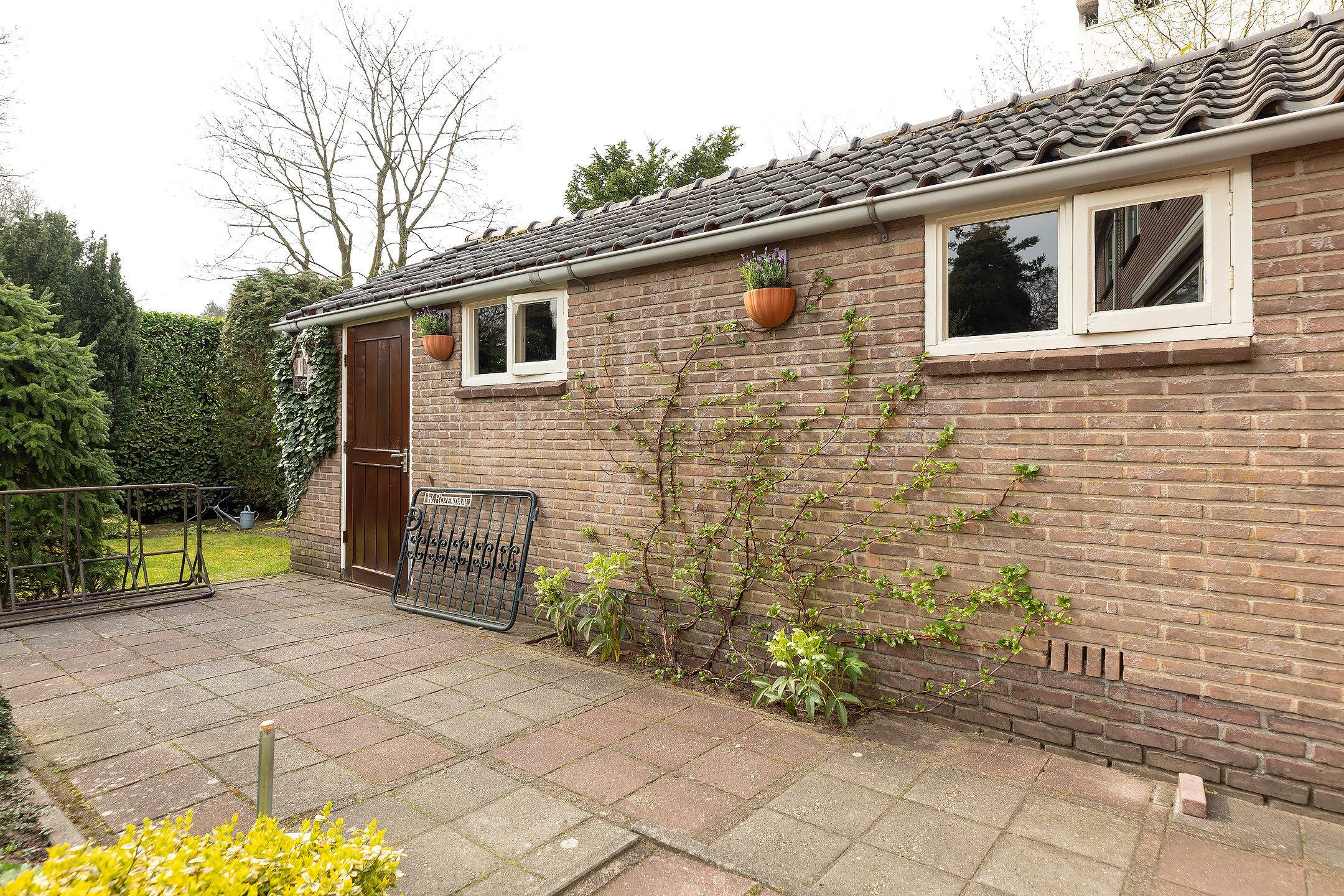 Spacious semi-detached villa with sunny garden near Baarn center — 36