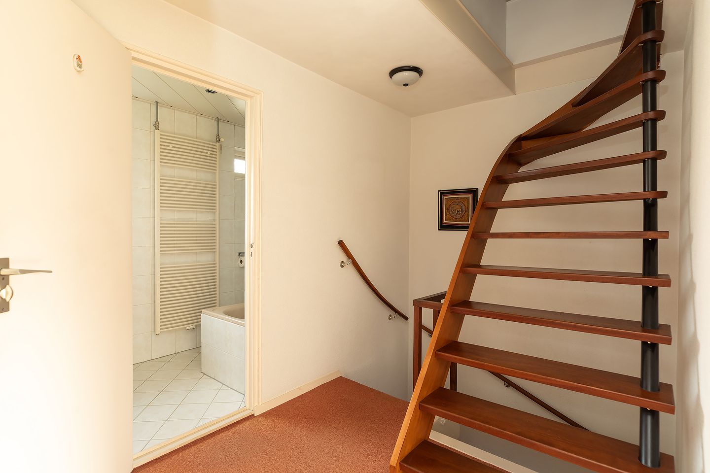 Spacious semi-detached villa with sunny garden near Baarn center — 25
