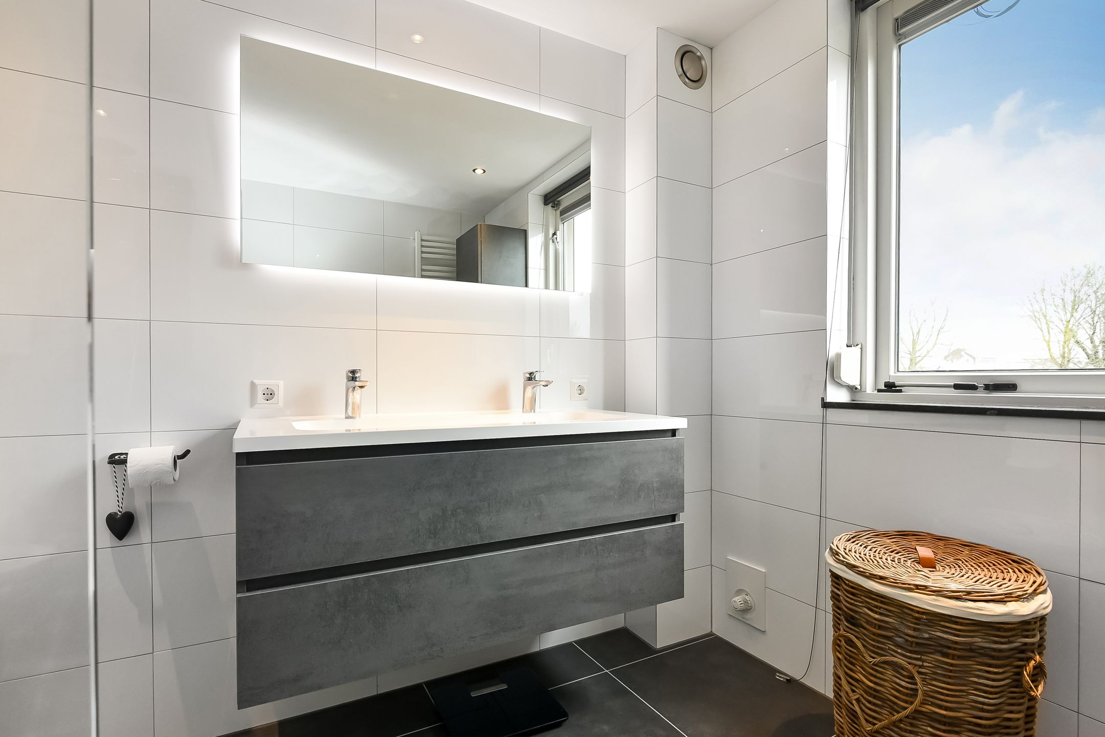 Foto 33 van Suze Groeneweglaan 19