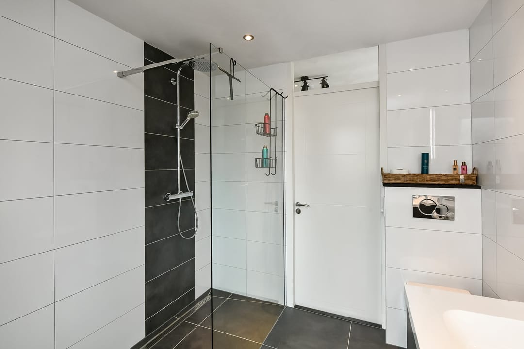 Foto 31 van Suze Groeneweglaan 19