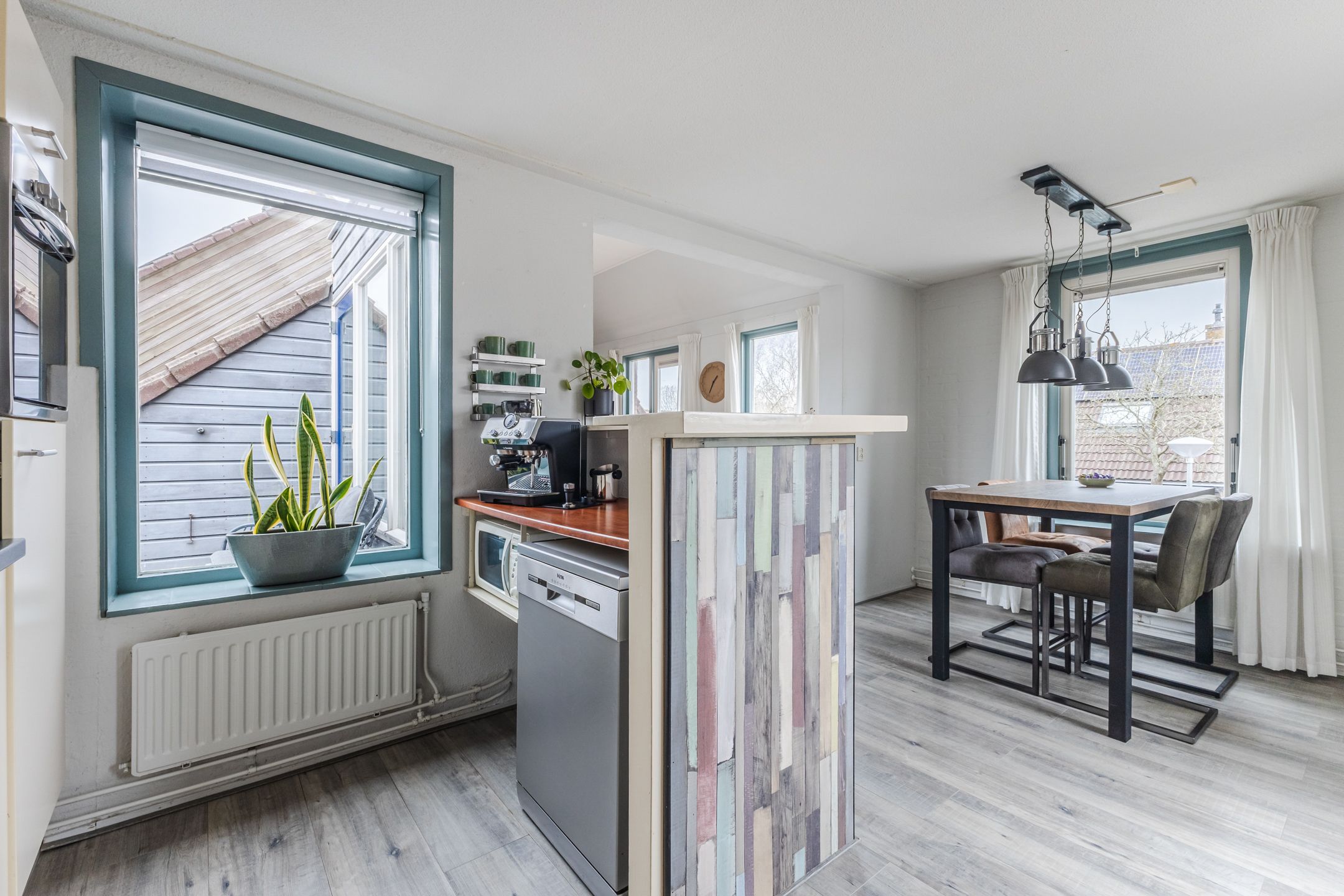 Spacious Maisonnette Apartment with Sunny Rooftop Terrace in De Horn-Noord — 24