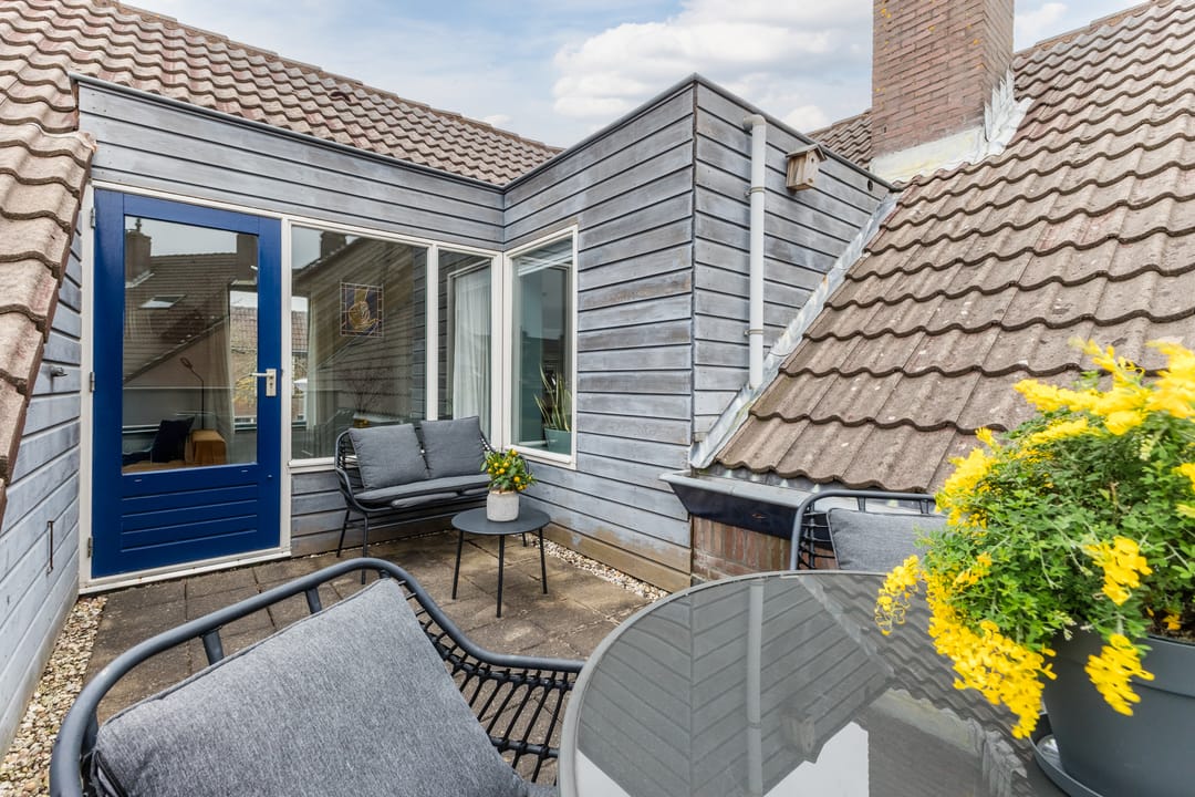 Spacious Maisonnette Apartment with Sunny Rooftop Terrace in De Horn-Noord — 43