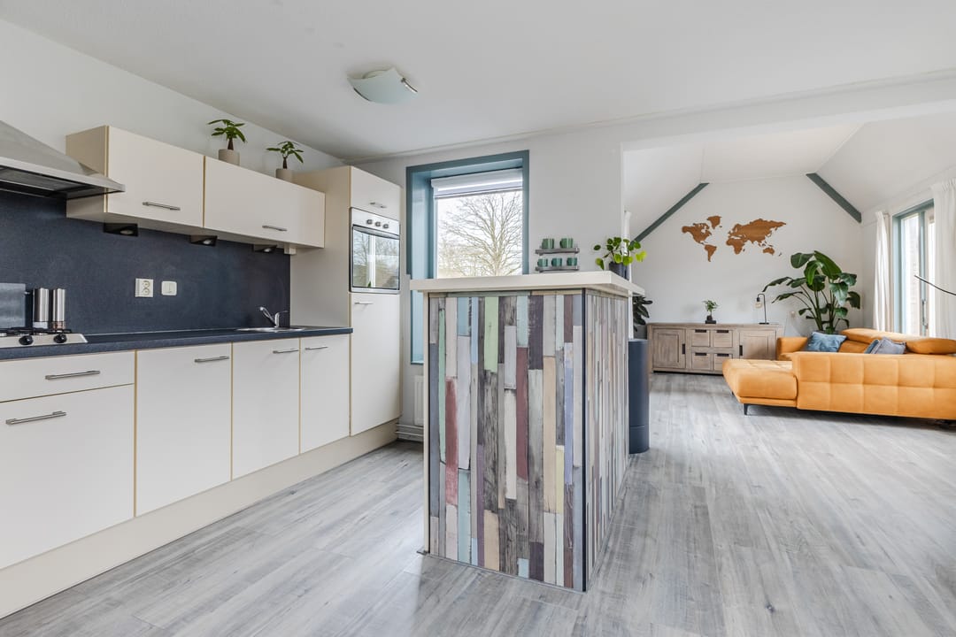 Spacious Maisonnette Apartment with Sunny Rooftop Terrace in De Horn-Noord — 22