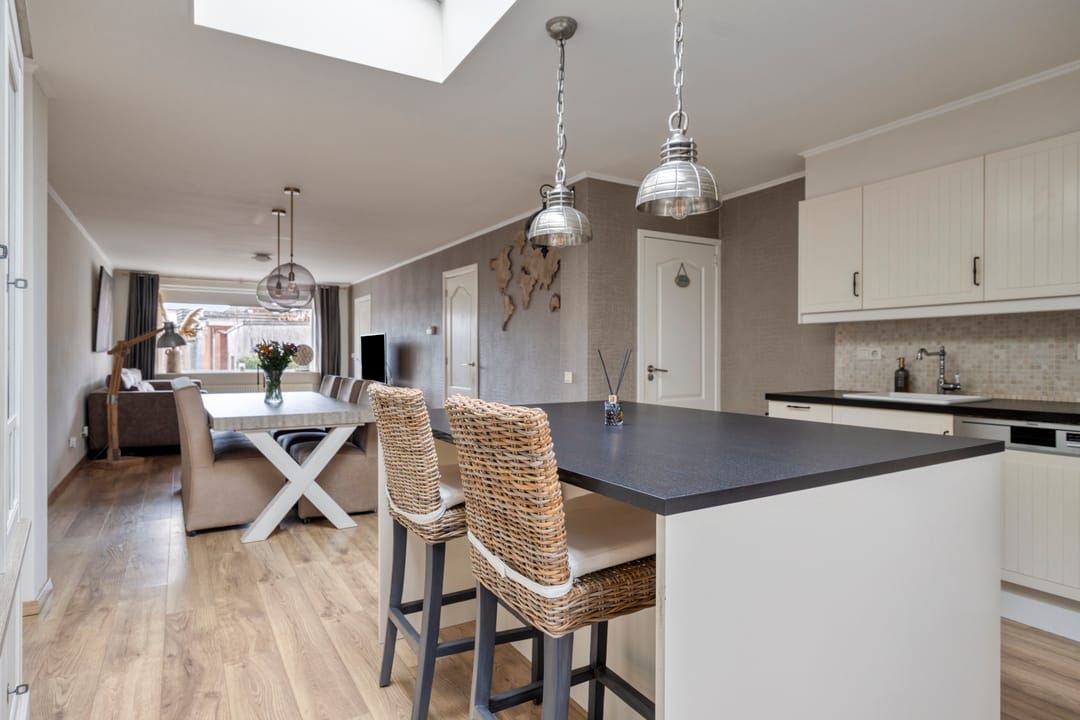 Well-maintained semi-detached house with extended kitchen and sunny garden in Meppel — 13