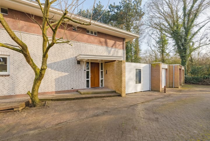 Photo 4 of Minister van Houtenlaan 26