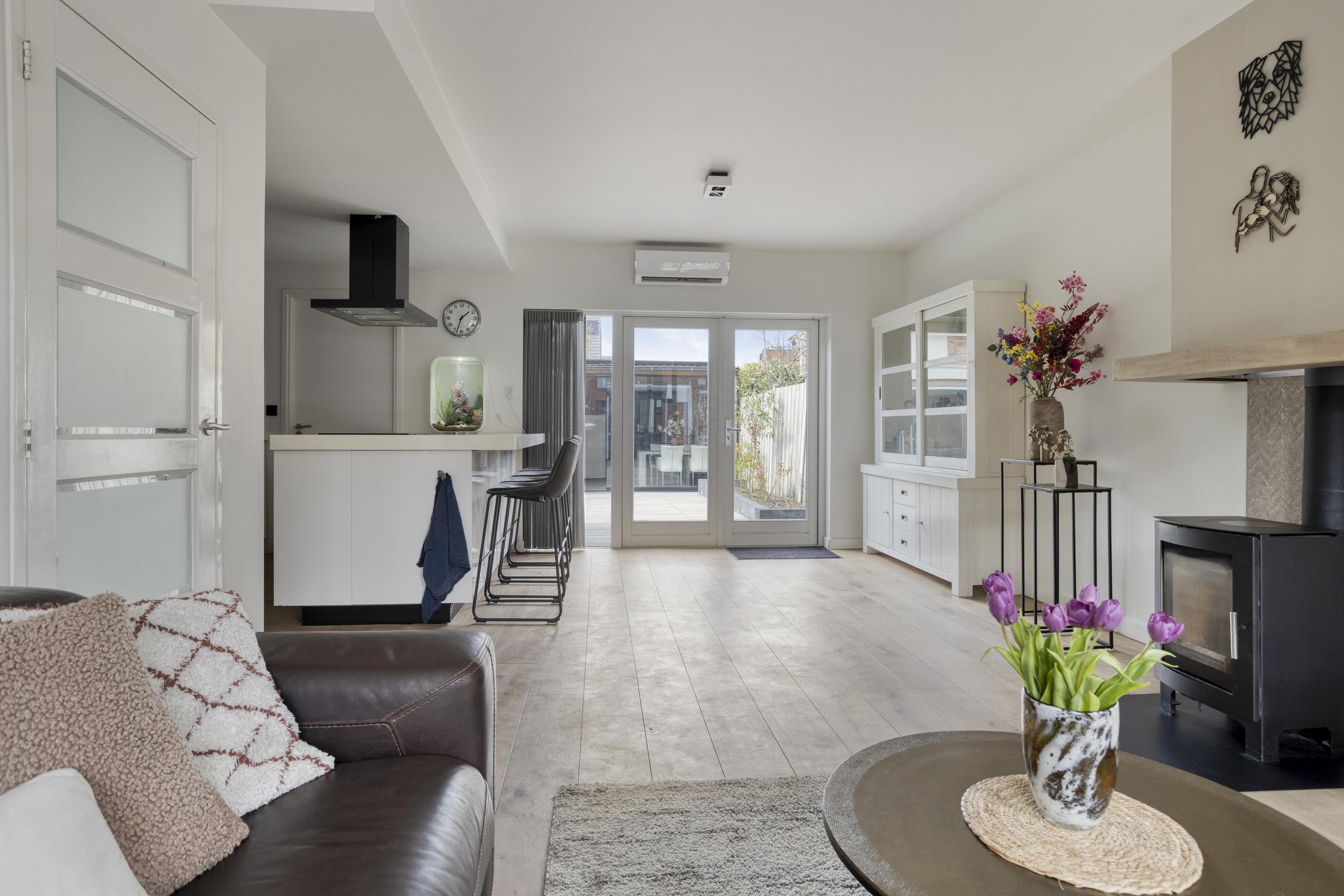 Foto 6 van Oostzeestraat 25