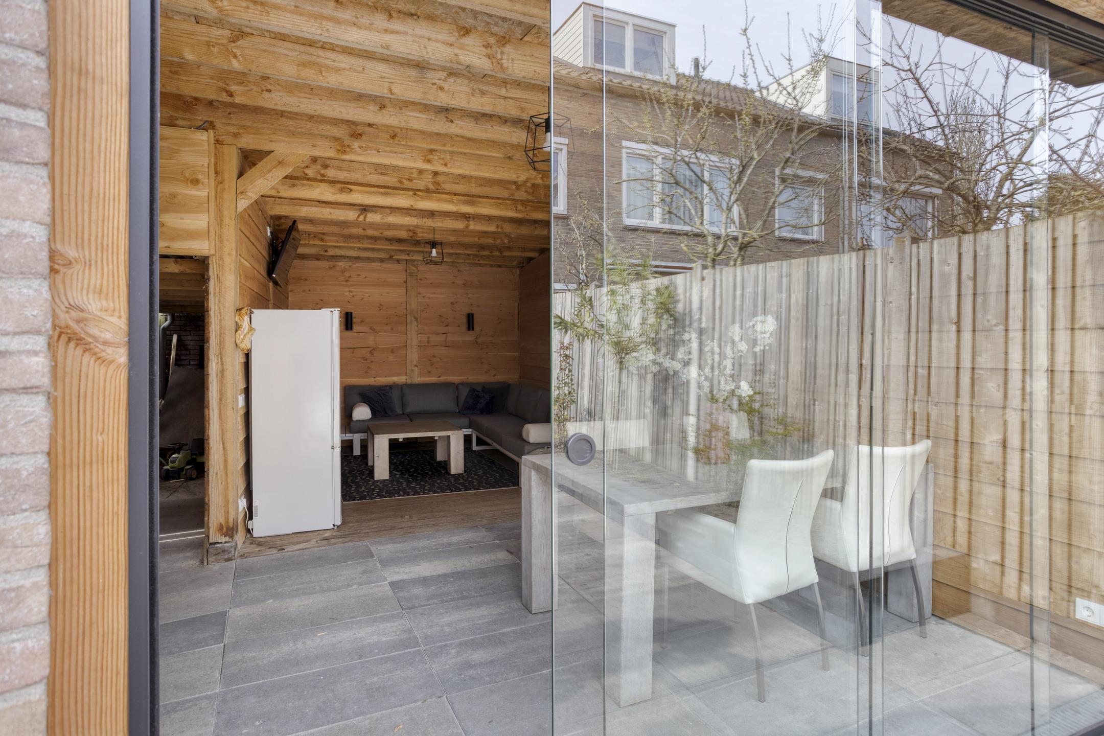 Foto 30 van Oostzeestraat 25