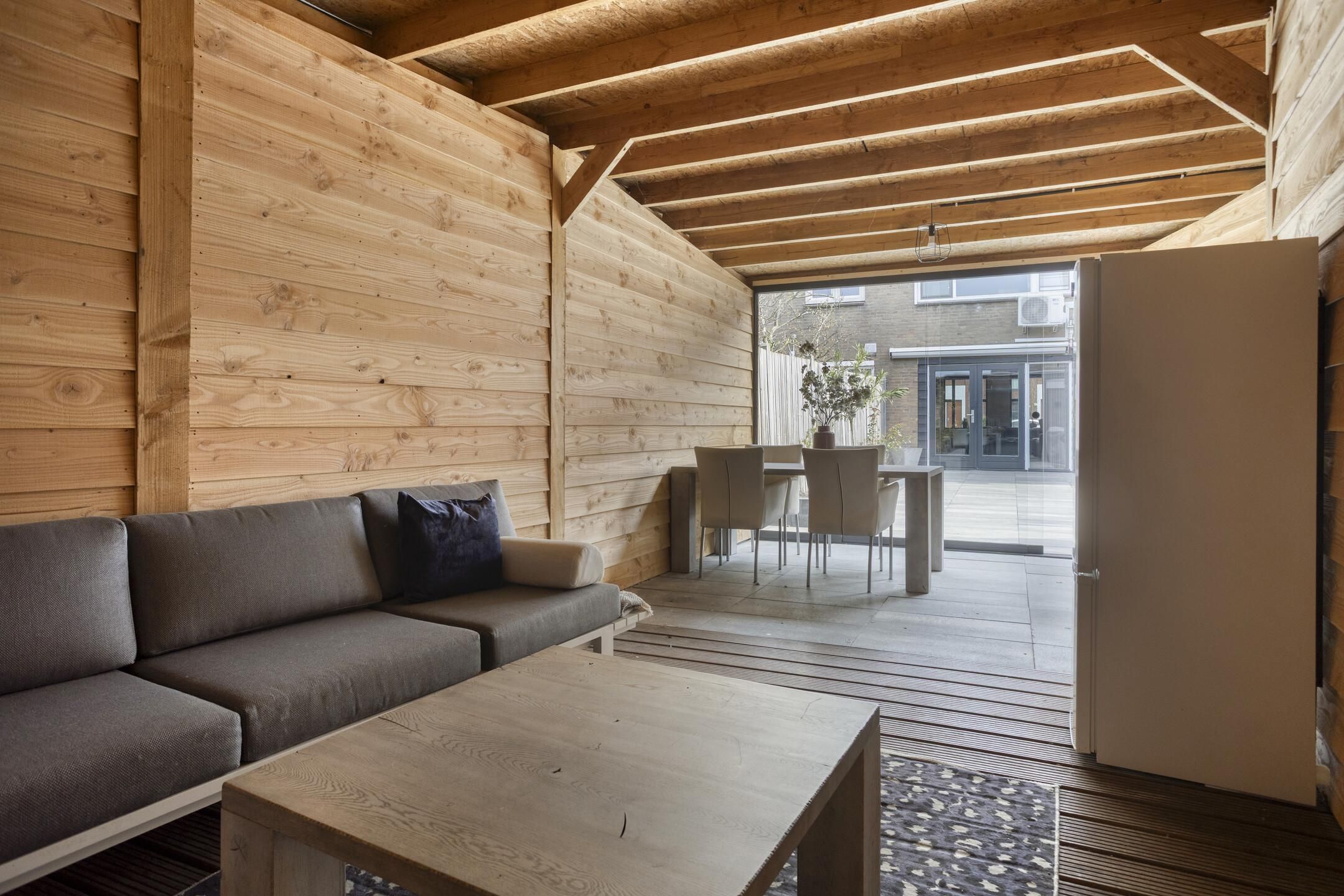 Foto 33 van Oostzeestraat 25