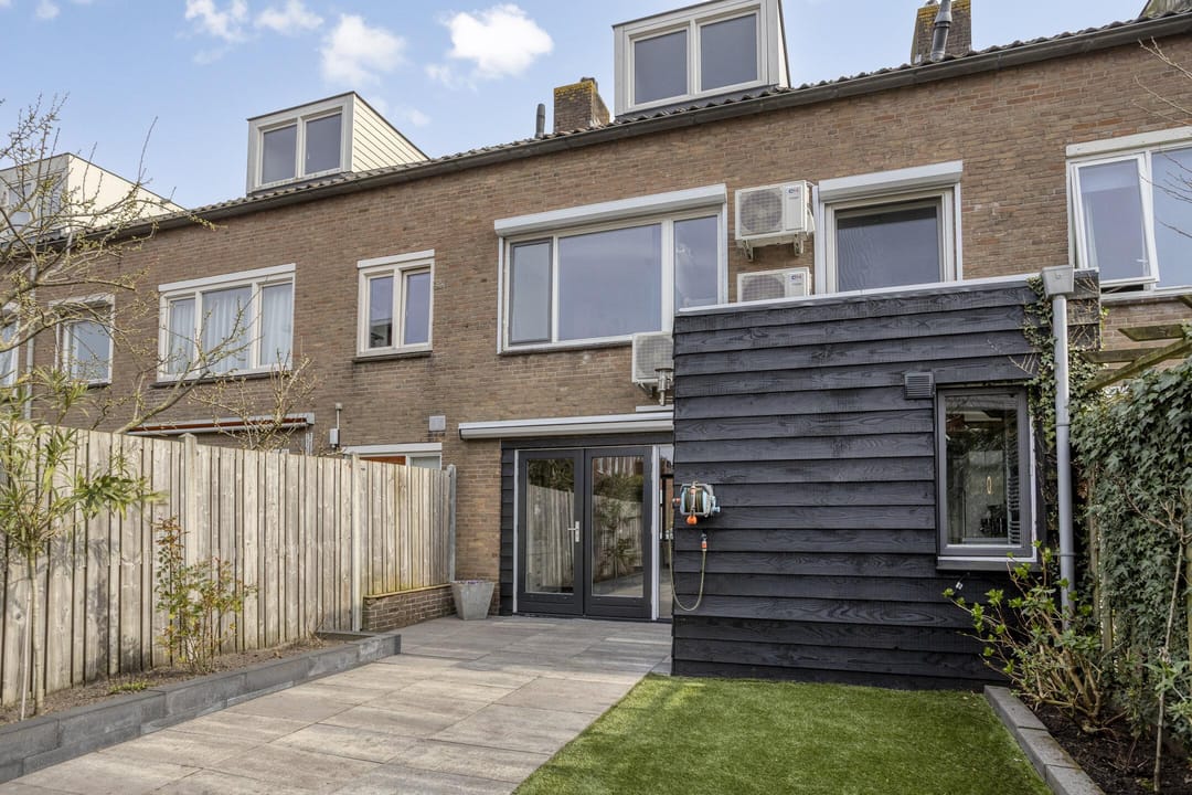 Foto 37 van Oostzeestraat 25