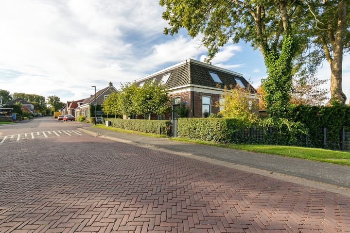 Vrijstaande woning te koop: 't Noard 2, Warns