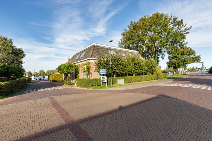 Vrijstaande woning te koop: 't Noard 2, Warns