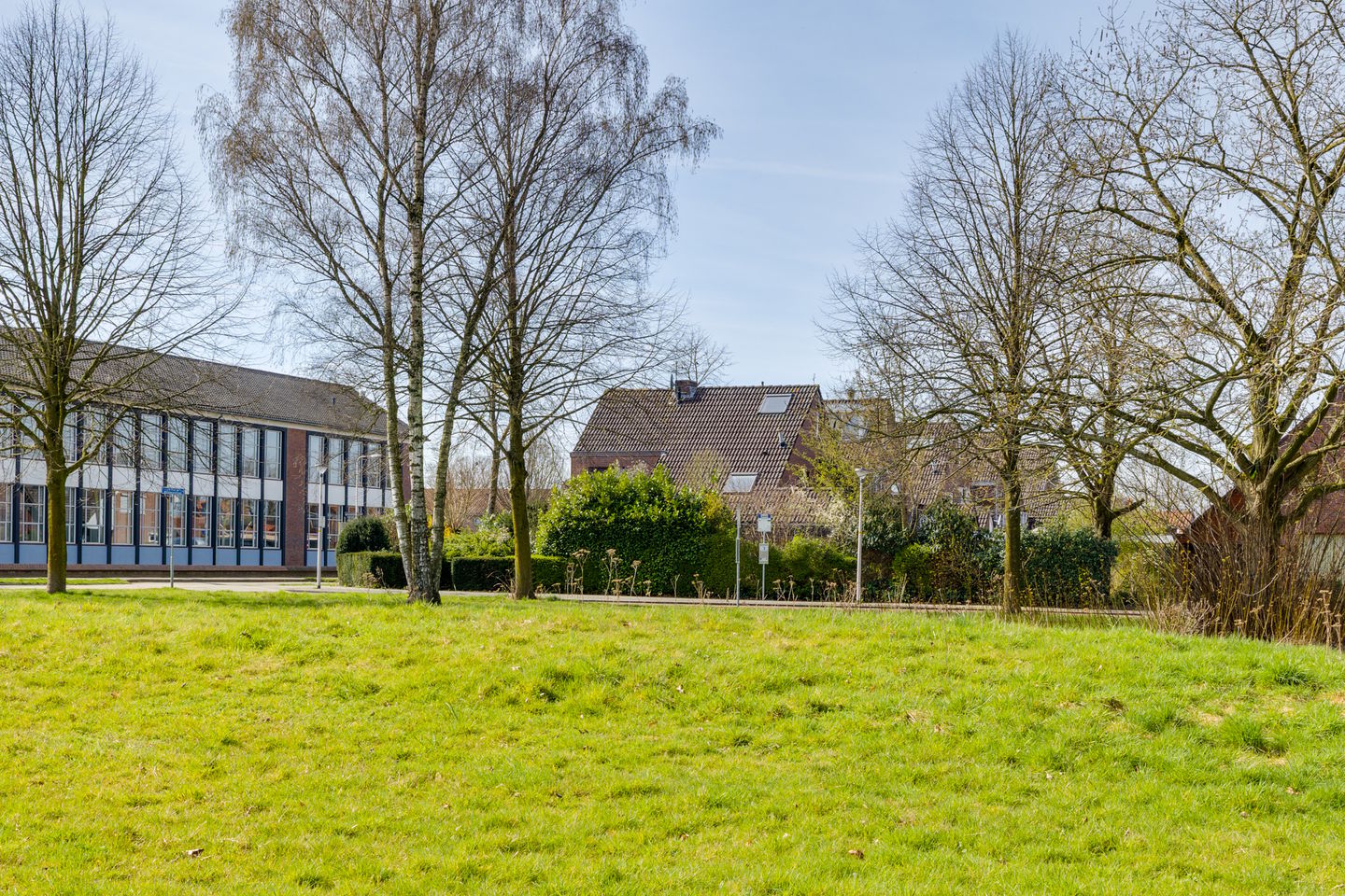 Spacious Semi-Detached Home with Park Views in Lichtenvoorde — 34