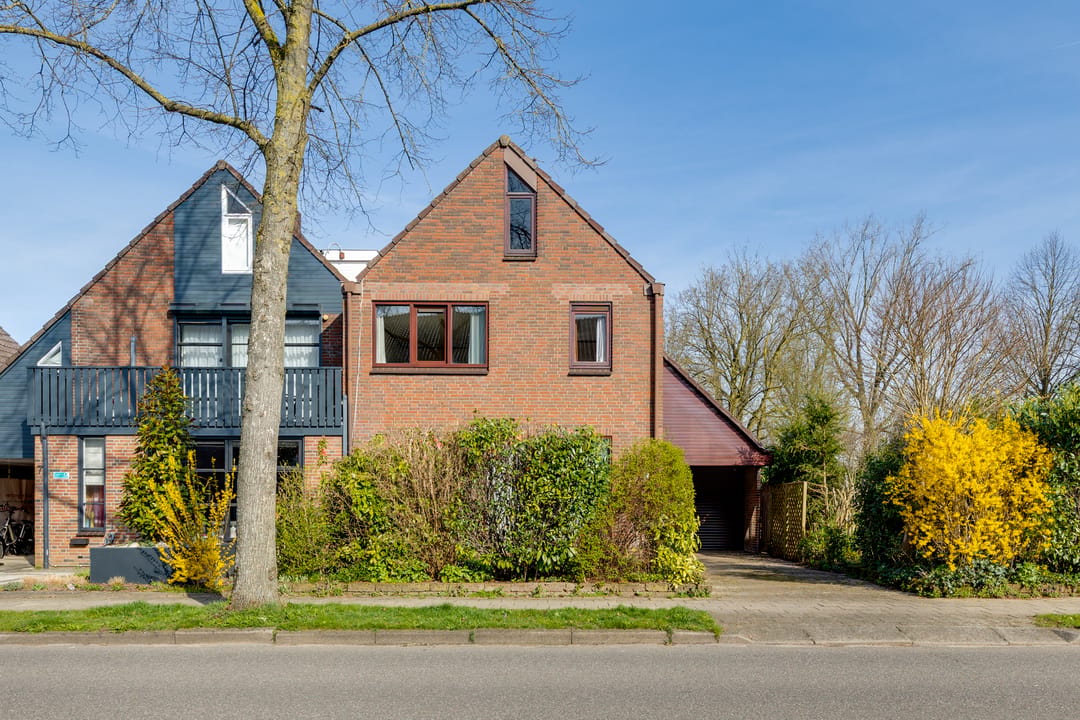 Spacious Semi-Detached Home with Park Views in Lichtenvoorde — 32