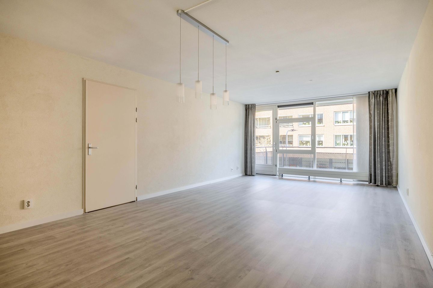 Spacious and Light Apartment with West-Facing Balcony in IJsselstein — 20