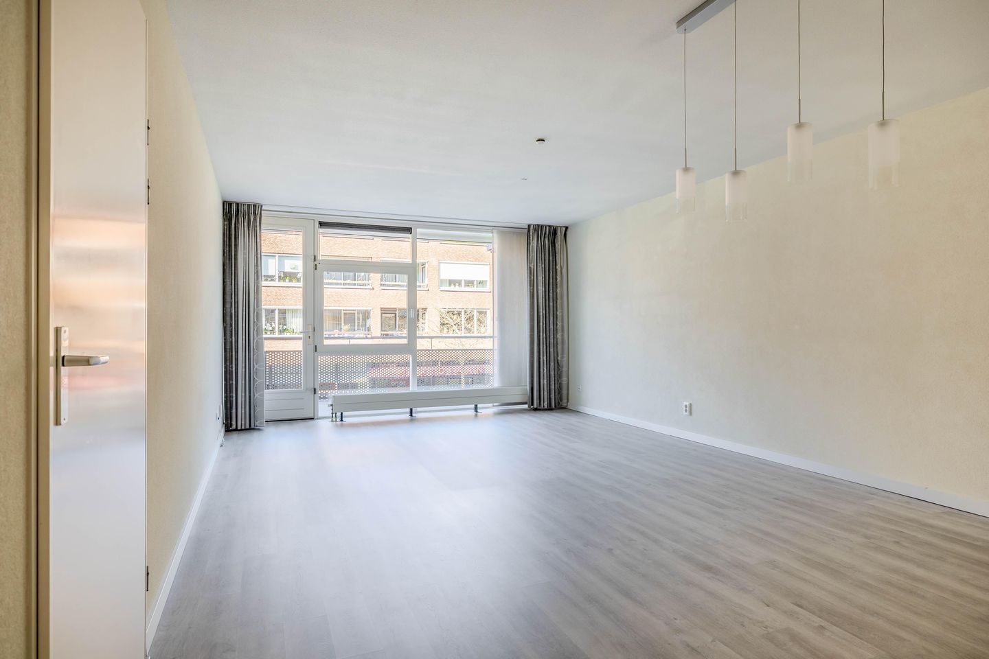 Spacious and Light Apartment with West-Facing Balcony in IJsselstein — 19