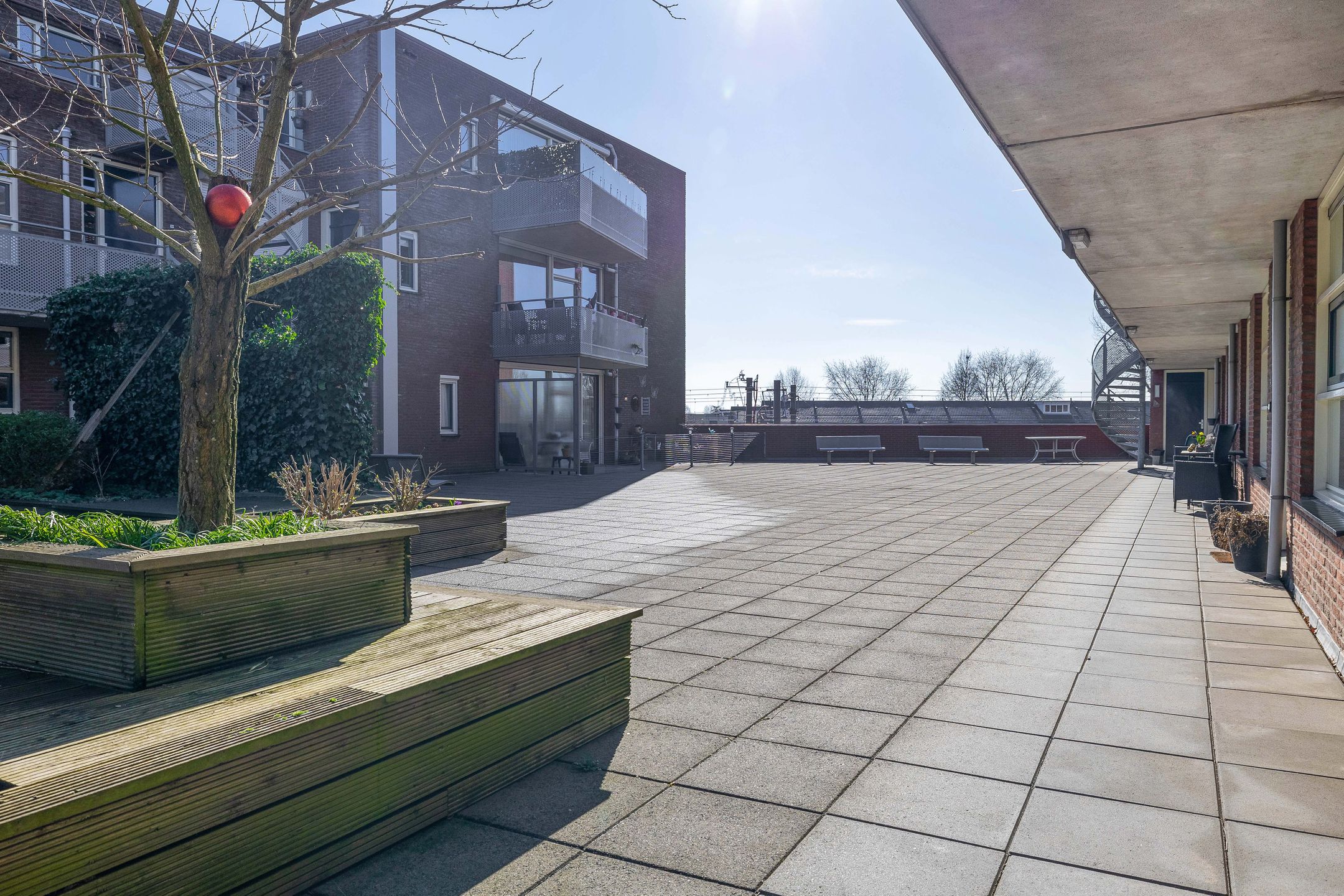 Spacious and Light Apartment with West-Facing Balcony in IJsselstein — 12