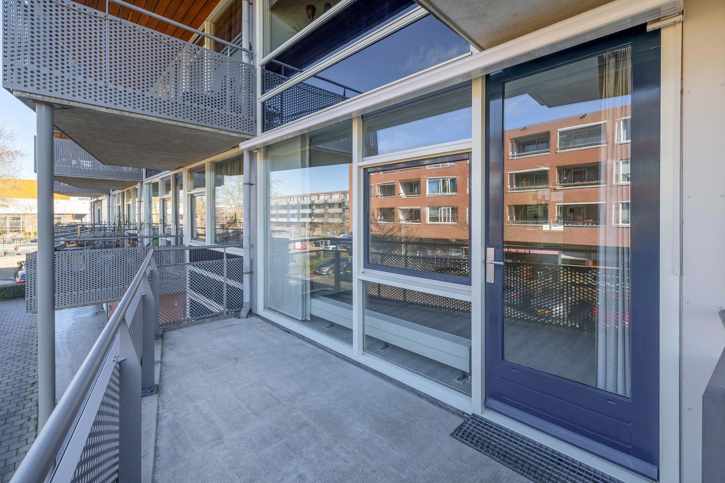 Spacious and Light Apartment with West-Facing Balcony in IJsselstein — 29