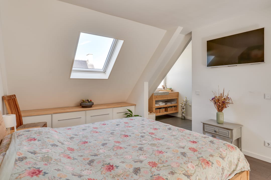 Spacious semi-detached family home in wooded Nuenen-Oost — 41