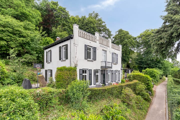 Foto 2 van Pompweg 12