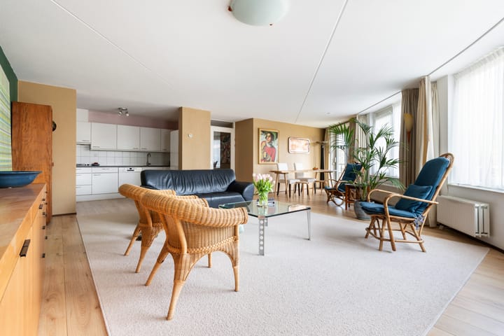 Photo 3 of Weeshuislaan 81