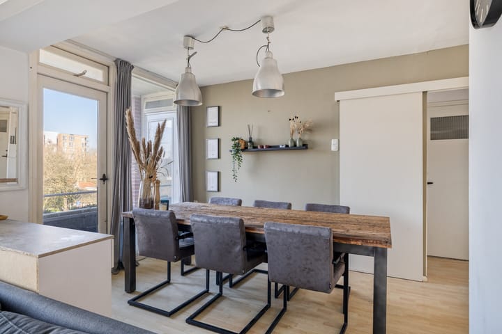 Photo 3 of Okeghemlaan 19-B