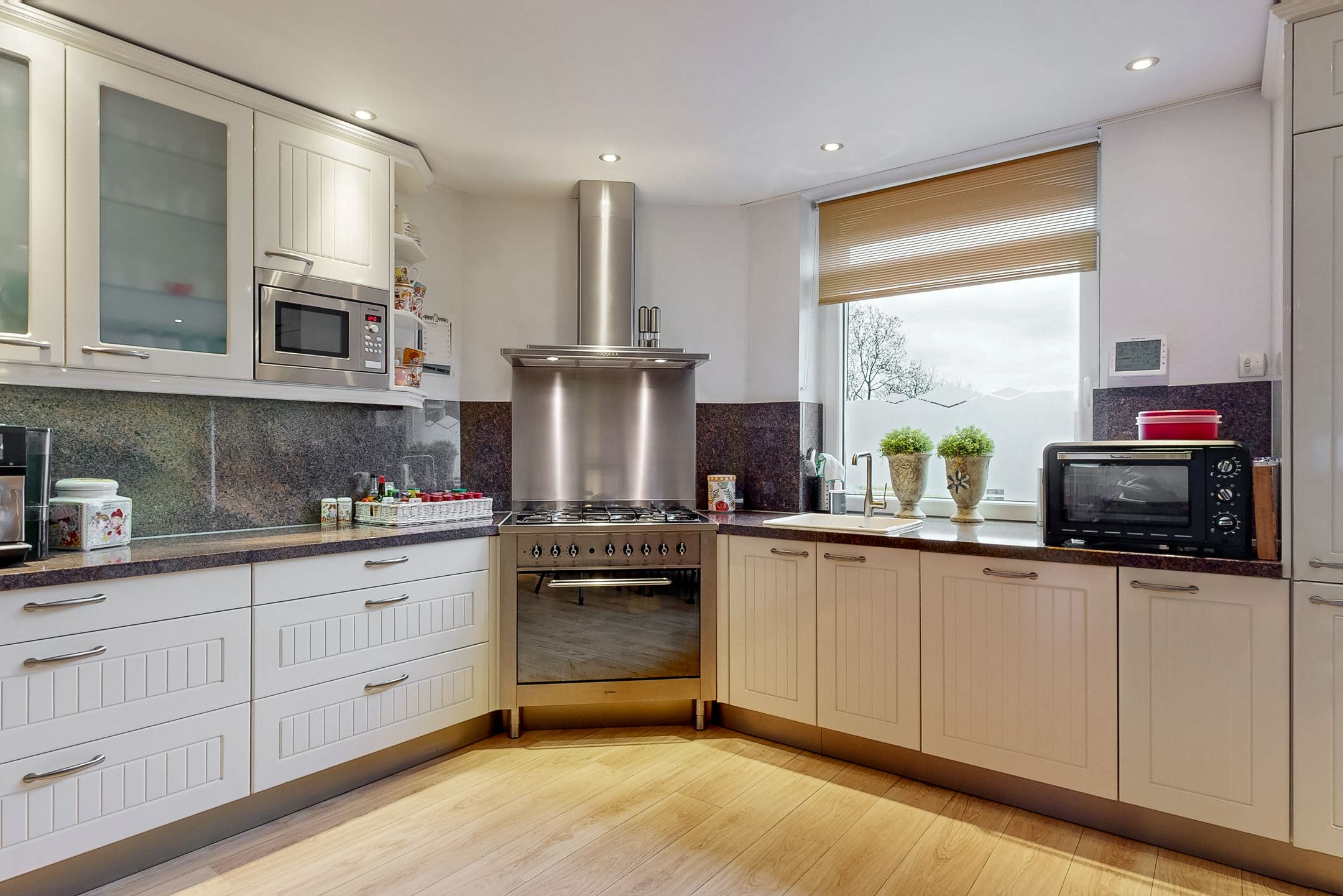 Foto 3 van Laurastraat 89