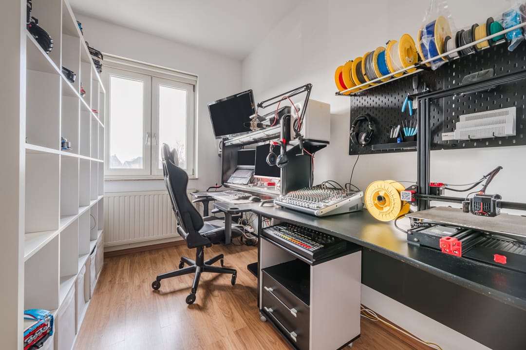 Move-in ready corner home in quiet courtyard setting in Heeze center — 17