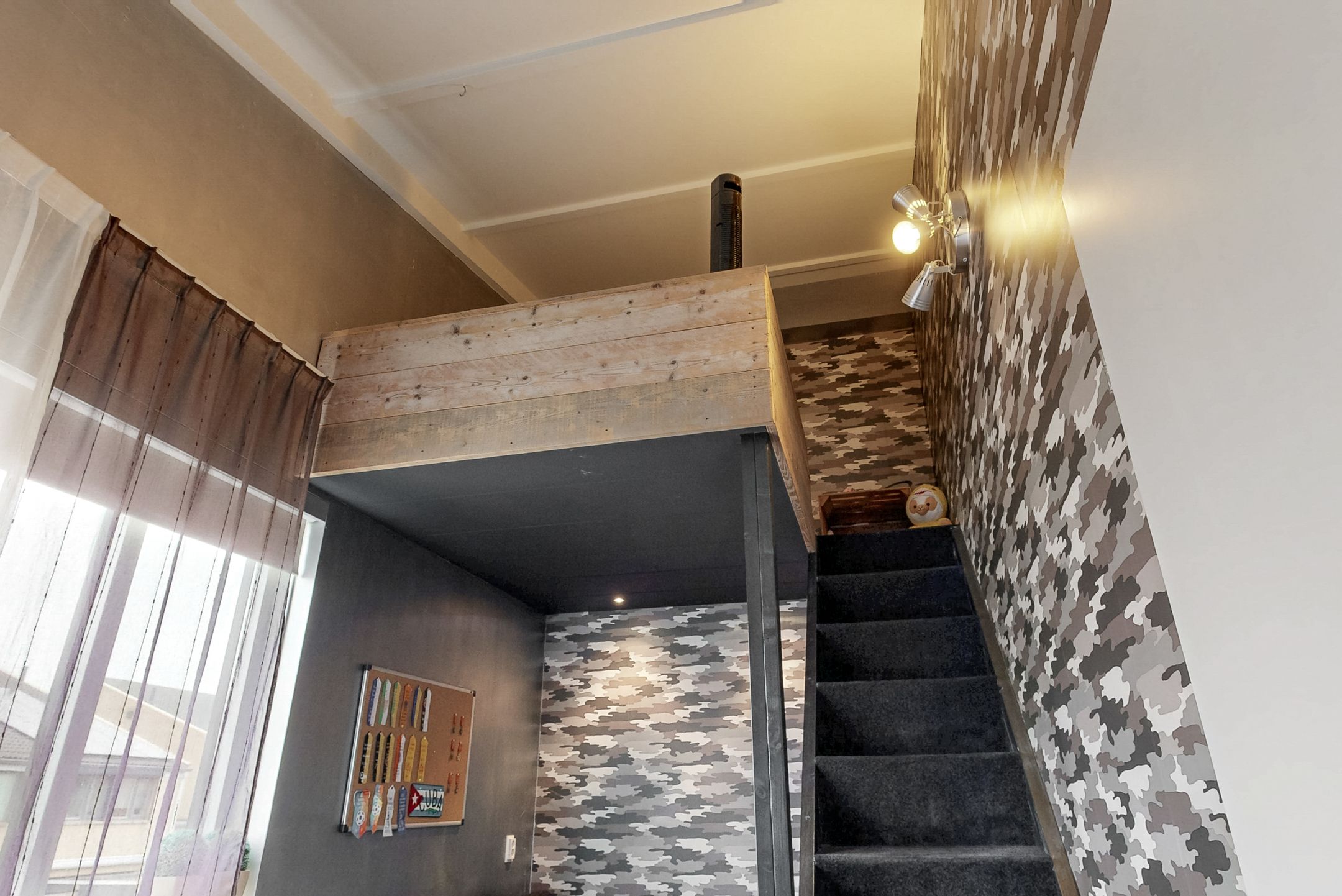 Foto 33 van Breitnerhof 135